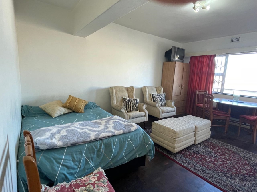 1 Bedroom Property for Sale in Oostersee Western Cape